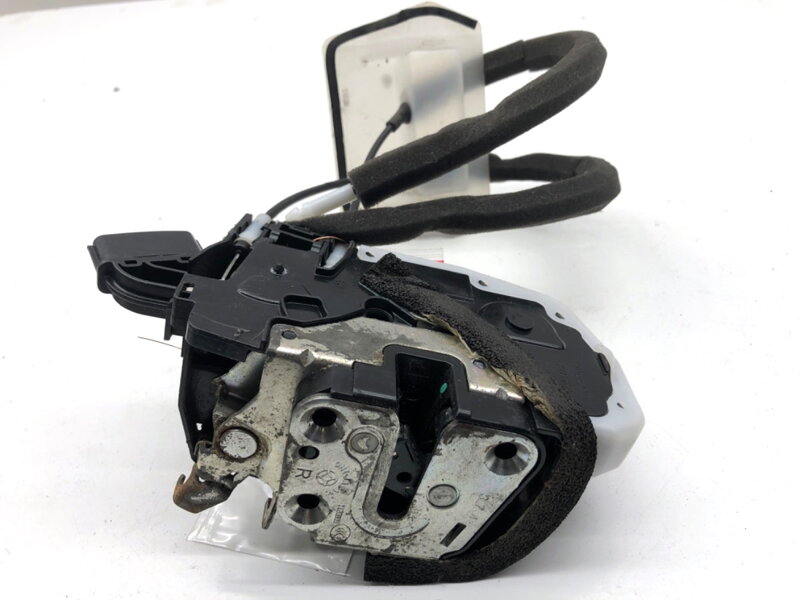 Zámok dverí pravý predný Infiniti Q50 2013 - 2022