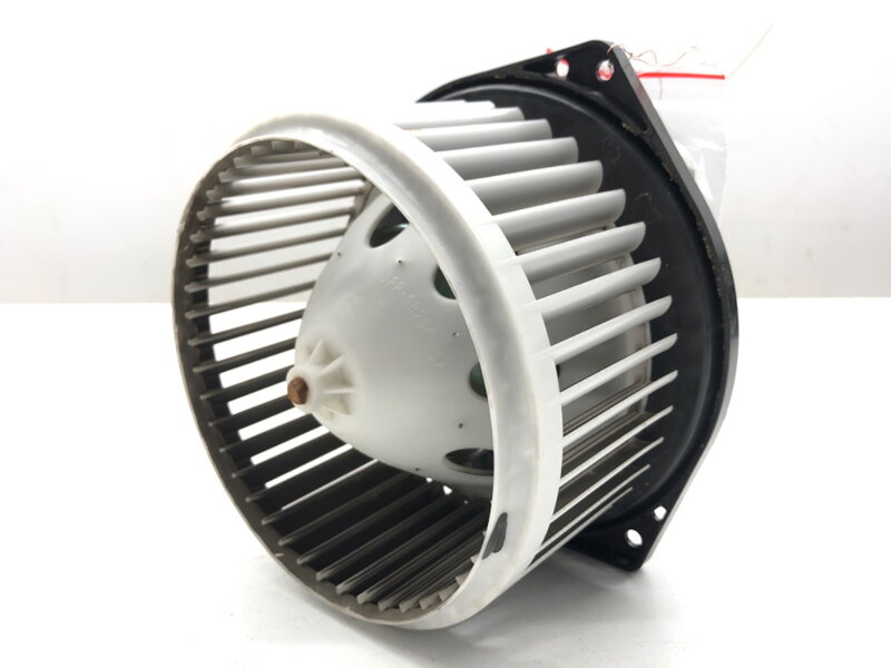 Ventilátor kúrenia Infiniti Q50 2013 - 2022