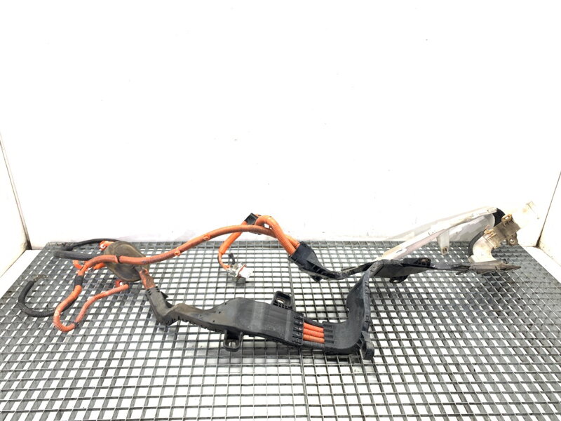 Kábel vysokého napätia Infiniti Q50 2013 - 2022