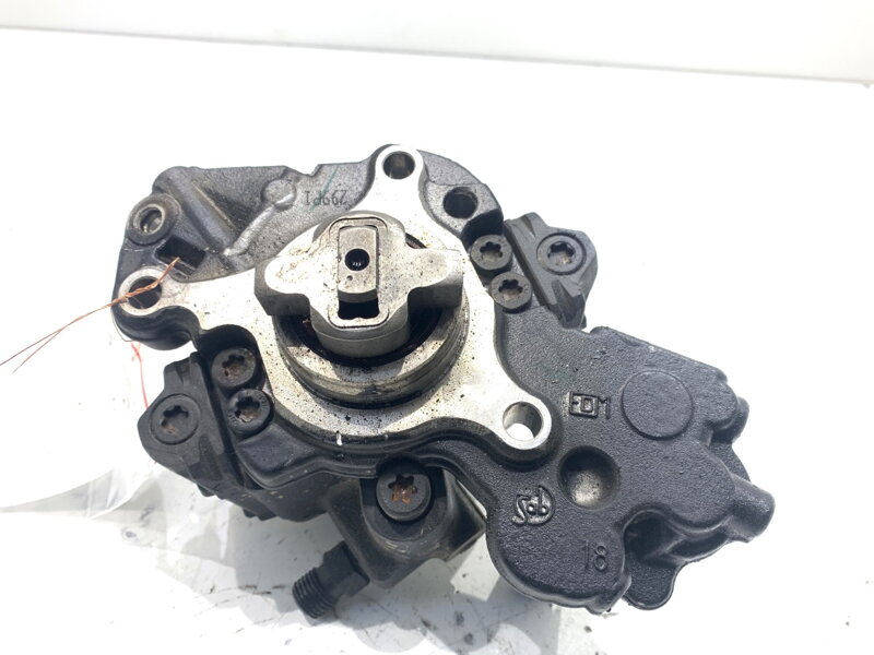 Vstrekovacie čerpadlo Citroen DS5 2011 - 2015 9687959180