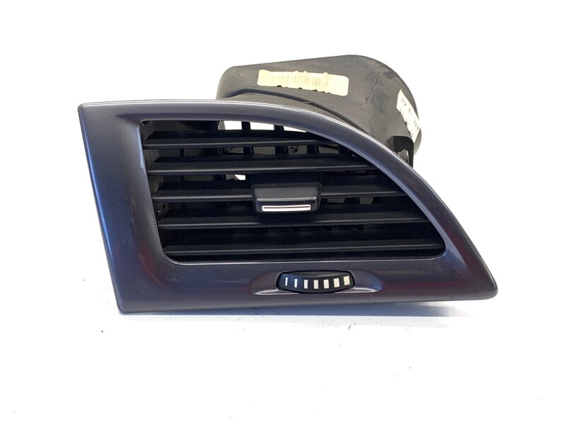 Mriežka ventilácie ľavá predná Renault Megane III Liftback (BZ0/1_, B3_) 2008 - 2022