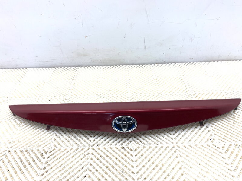 Lišta veka batožinového priestoru zadná Toyota Auris (_E18_) 2012 - 2018