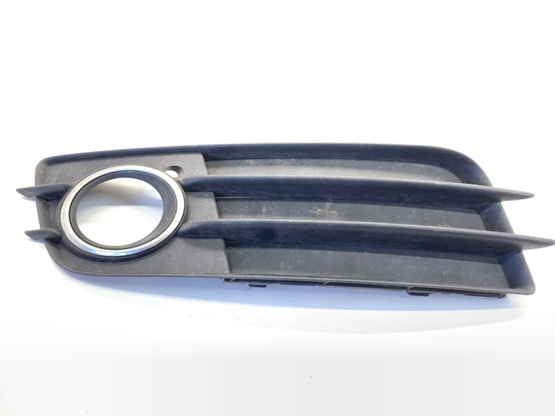 Mriežka nárazníka pravá predná Audi A4 B8 Avant (8K5) 2007 - 2015 8K0807681C