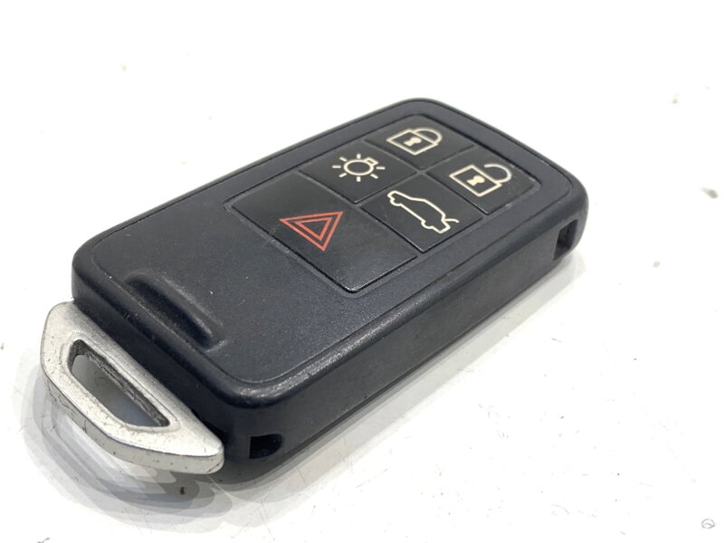 Kľúč Volvo V40 Liftback (525, 526) 2012 - 2022 30659607