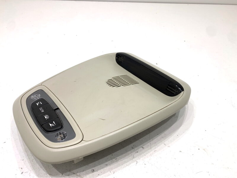 Stropné svetlo Volvo V40 Liftback (525, 526) 2012 - 2022 C99ZA