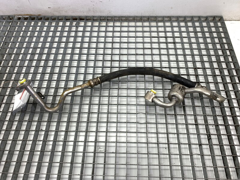 Hadica klimatizácie Volvo V40 Liftback (525, 526) 2012 - 2022