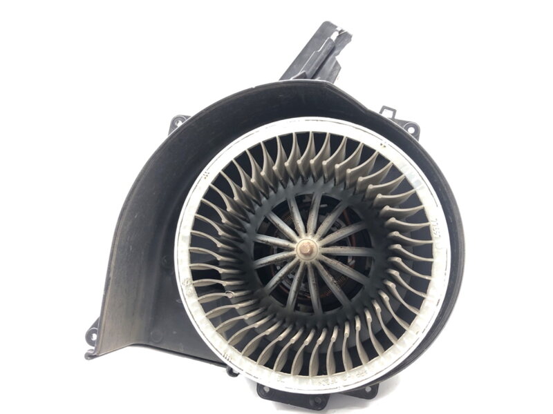 Ventilátor kúrenia Seat Ibiza IV ST (6J8, 6P8) 2010 - 2016 6R1819015