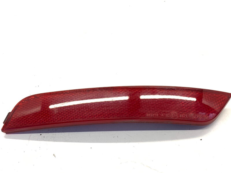 Odrazka nárazníka pravá zadná Seat Ibiza IV ST (6J8, 6P8) 2010 - 2016 6J8945106A