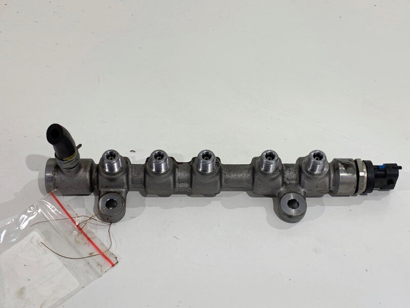 Vstrekovacia rampa Honda Cr-v IV (RM_) 2012 - 2022 0445214302