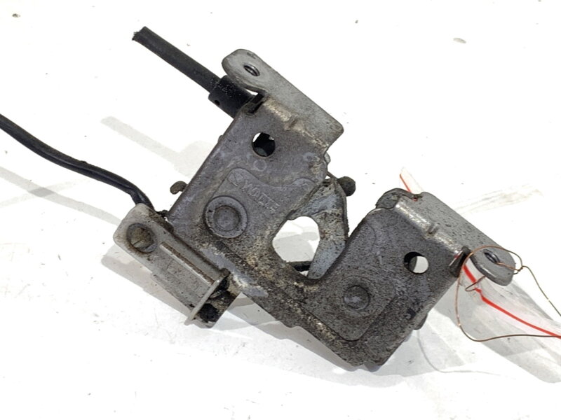 Zámok kapoty ľavý BMW X3 (F25) 2010 - 2017 7210731