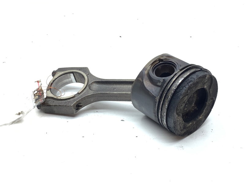 Piest S ojnicou BMW 5 (E60) 2003 - 2010