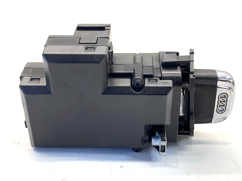 Spínacia skrinka Audi Q5 (8RB) 2008 - 2017 8K0909131D