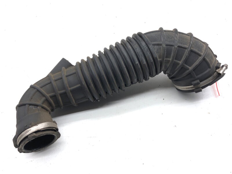 Vzduchové potrubie Audi Q5 (8RB) 2008 - 2017 03G129629D