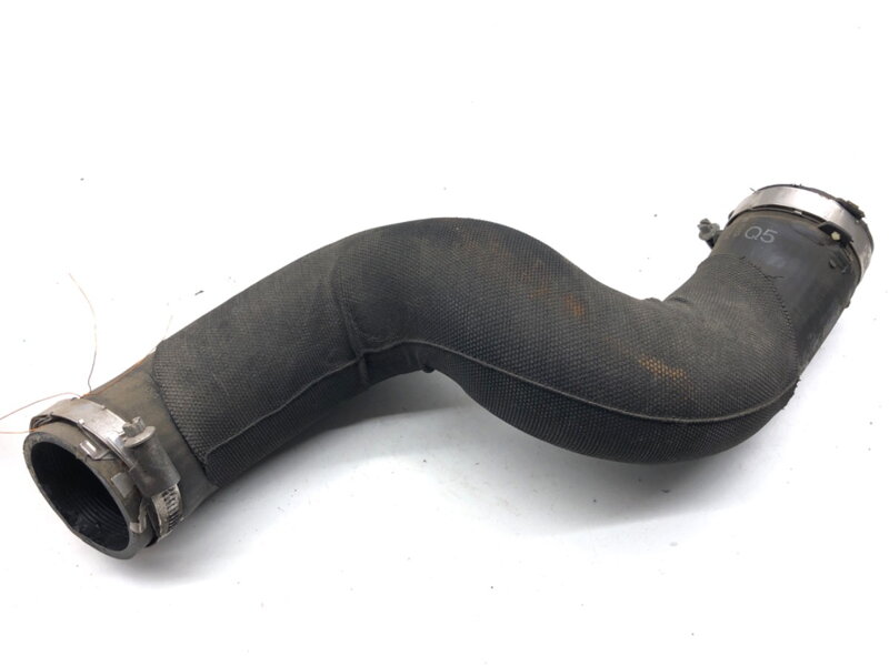 Potrubie turba Audi Q5 (8RB) 2008 - 2017 8R0145737N