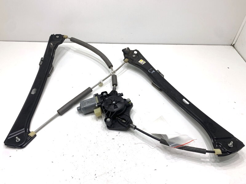 Sťahovačka okna ľavá predná Skoda Superb III (3V3) 2015 - 2022 5Q0959801B