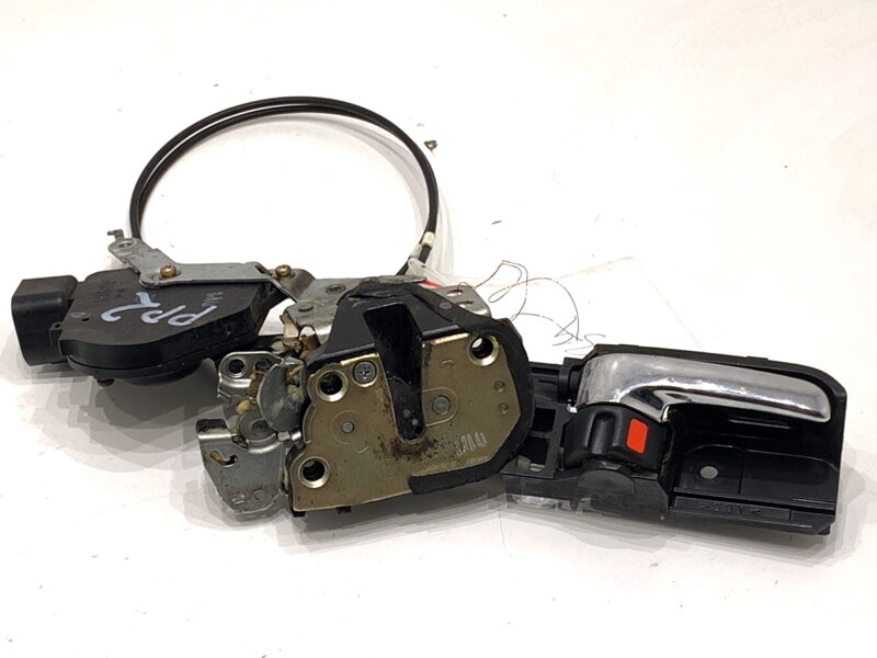 Zámok dverí pravý zadný Toyota Corolla Verso (_E12_) 2001 - 2007
