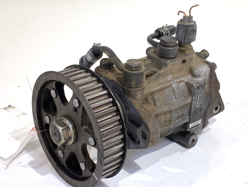 Vstrekovacie čerpadlo Toyota Corolla Verso (_E12_) 2001 - 2007 22100-27010