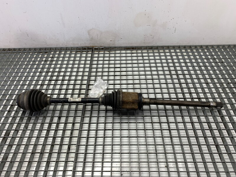 Poloos pravá predná BMW X3 (F25) 2010 - 2017 7598028