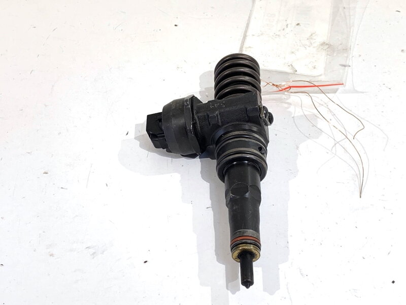 Vstrekovač Seat Alhambra (7V8, 7V9) 1996 - 2010 0414720038 038130073AK
