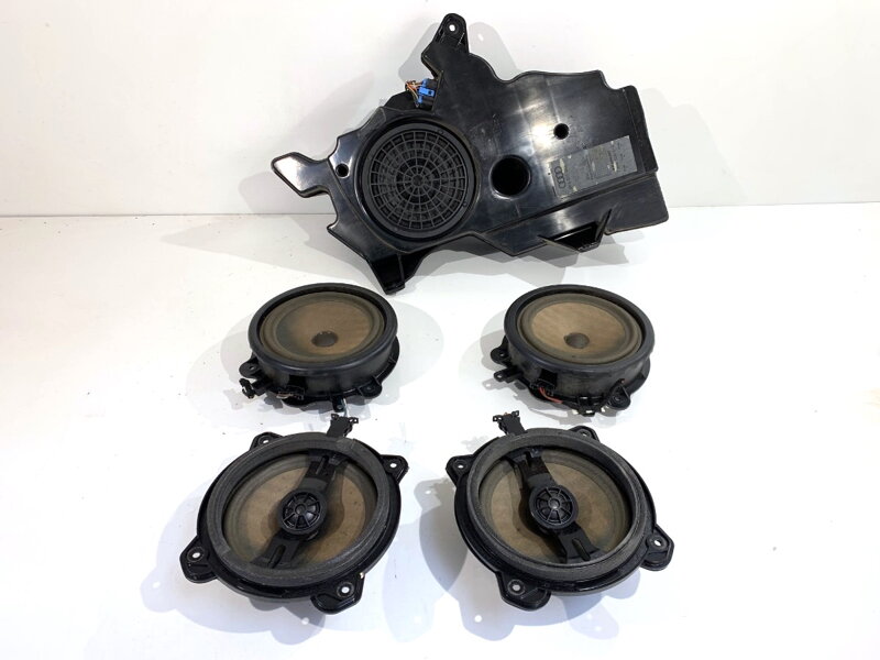 Reproduktory sada Audi A3 (8P1) 2003 - 2013 8P3035382 8H0035411