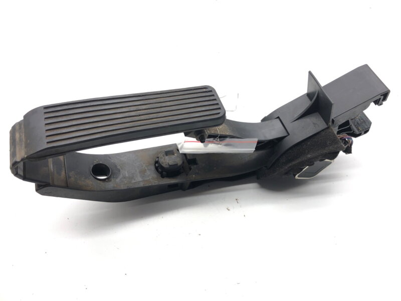 Plynový pedál Mercedes-benz Class C (W203) 2000 - 2007 2113010001