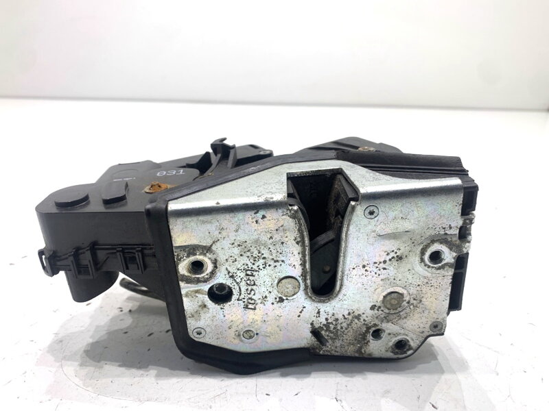 Zámok dverí ľavý predný BMW 3 Touring (E46) 1999 - 2005