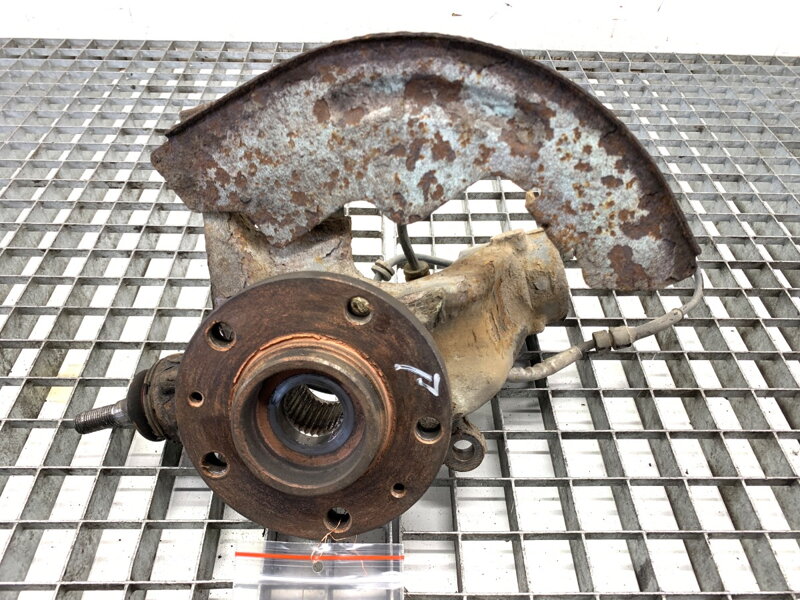 Otoč pravá predná Peugeot 607 (9D, 9U) 2000 - 2022