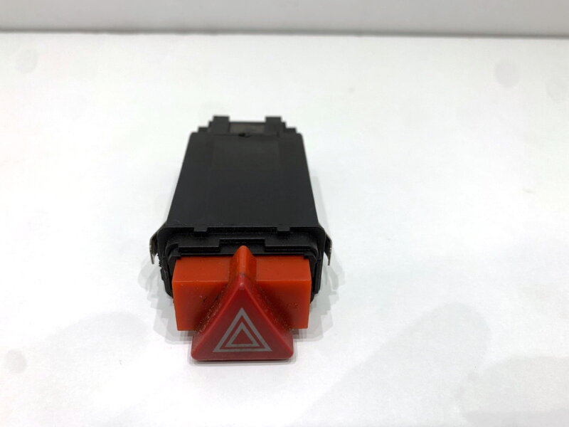 Spínač svetiel výstražných Audi A3 (8L1) 1996 - 2006