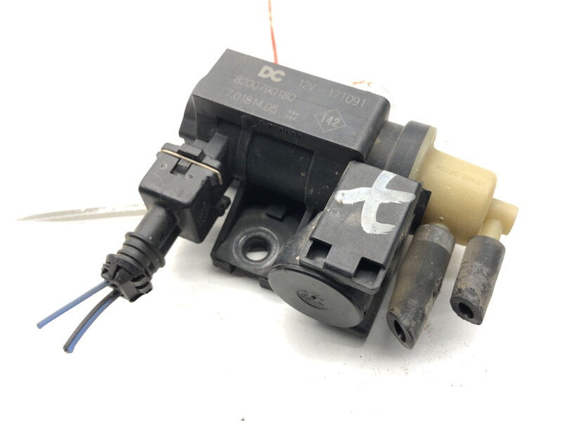 Ventil podtlaku Mercedes-benz CLA Coupe (C117) 2013 - 2019 8200790180