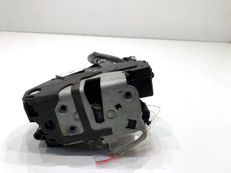 Zámok dverí ľavý zadný Ford USA Escape III 2012 - 2019 BF6A-F26413-AN