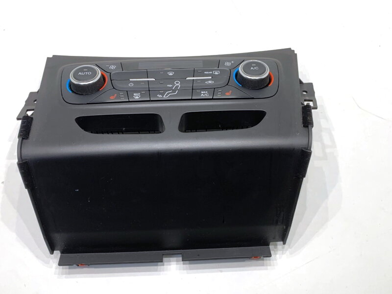 Panel ovládania ventilácie Ford USA Escape III 2012 - 2019 GJ5T-18C612-FA