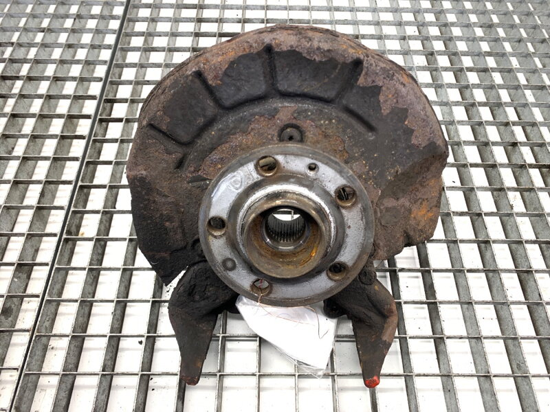 Otoč pravá predná Seat Ibiza IV SC (6J1, 6P5) 2008 - 2018