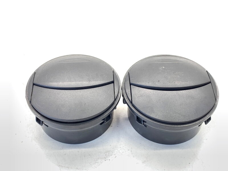 Mriežky ventilácie predná Seat Ibiza IV SC (6J1, 6P5) 2008 - 2018