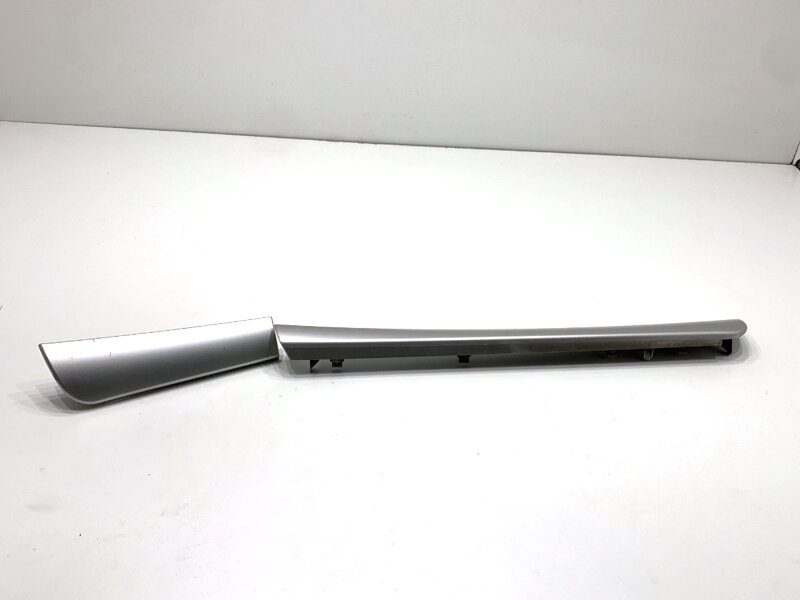 Lišty dekor Renault Thalia II (LU_) 2008 - 2022 8200697735