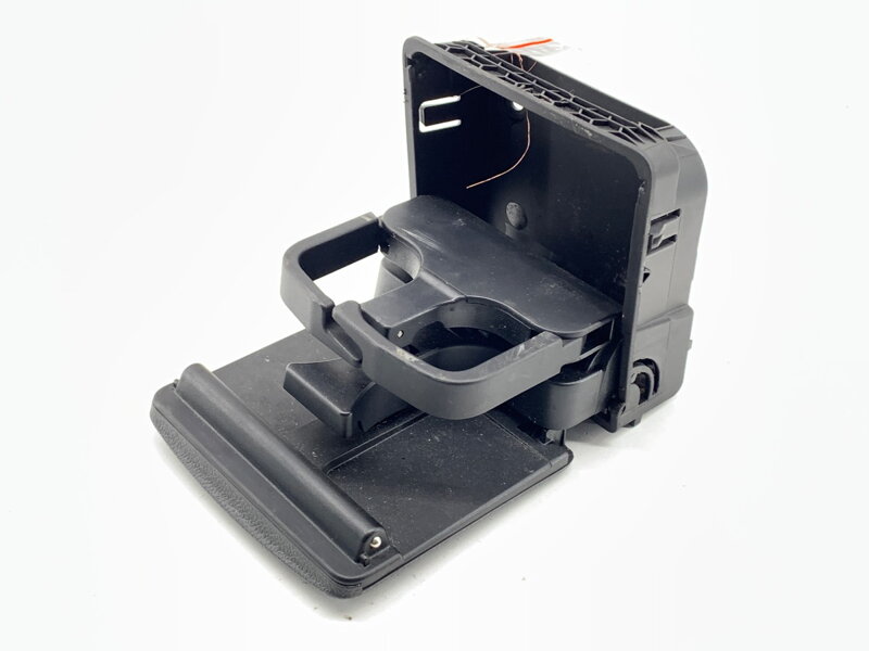 Držiak NA nápoje VW Golf V (1K1) 2003 - 2010 1K0862532F