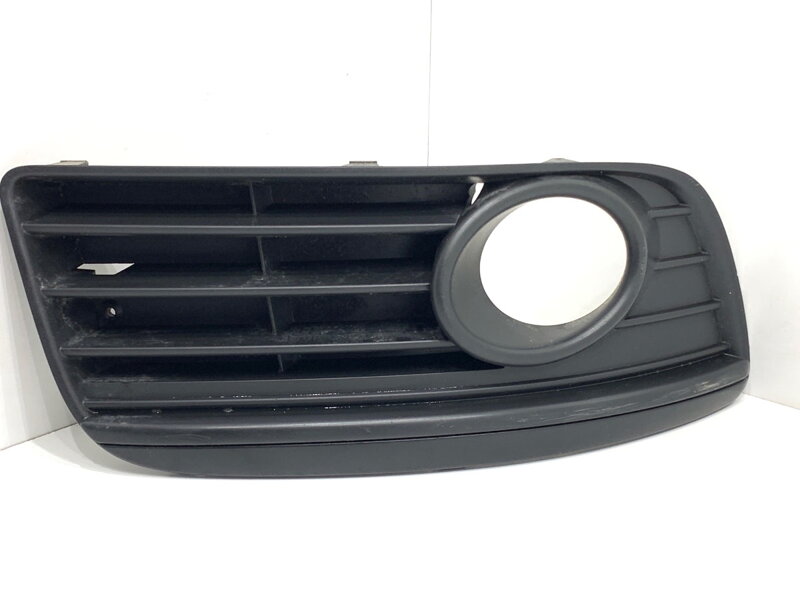 Mriežka nárazníka pravá predná VW Golf V (1K1) 2003 - 2010 1K0853666R