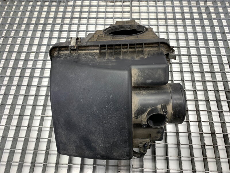 Kryt filtra vzduchu Mazda CX-9 (TC) 2016 - 2022 PY8W133AX