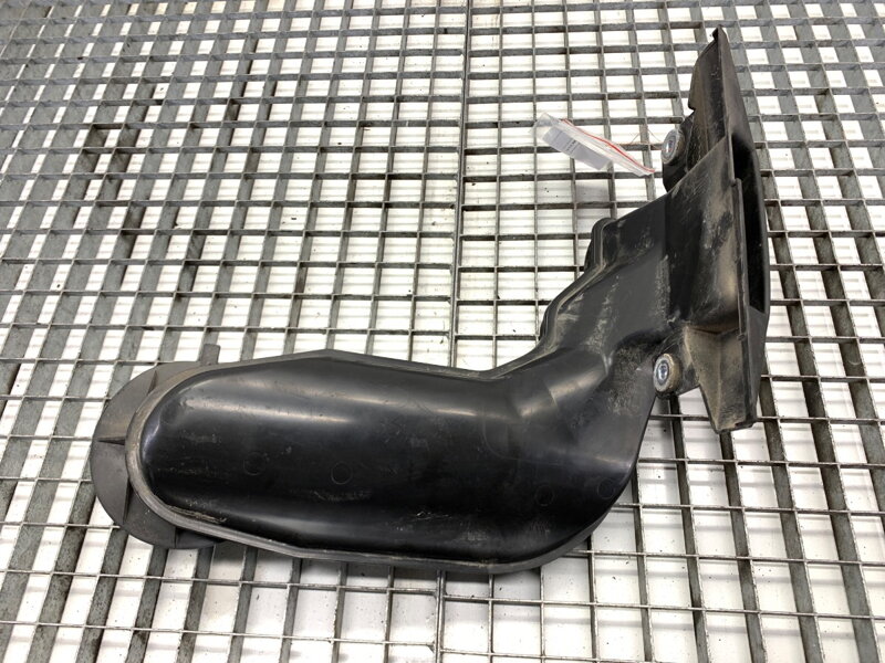 Volant vzduchu Mazda CX-9 (TC) 2016 - 2022 PY8W13201