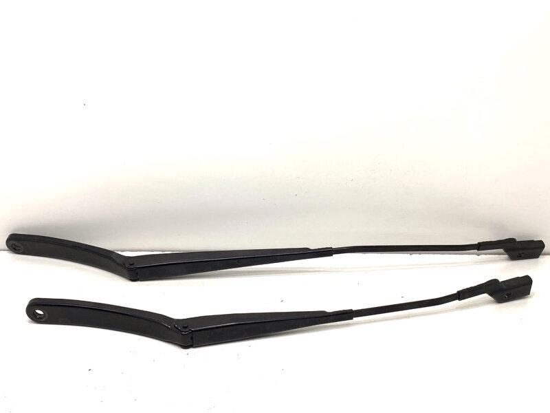 Stierač sada predný Ford Focus IV Turnier (HP) 2018 - 2022 JX7B17527AB JX7B17526AB