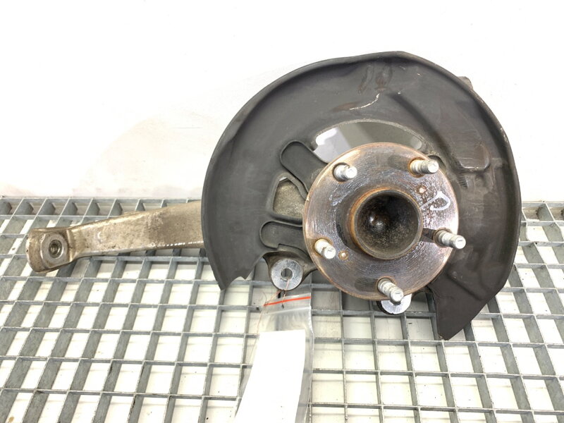 Otoč pravá predná Lexus IS III (_E3_) 2013 - 2022