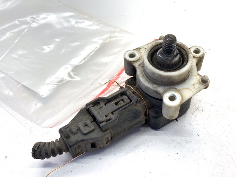 Snímač náklonu xenón Lexus IS III (_E3_) 2013 - 2022