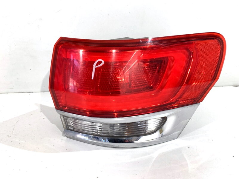 Svetlo pravé zadné Jeep Grand Cherokee IV (WK, WK2) 2010 - 2022 P68110000AC