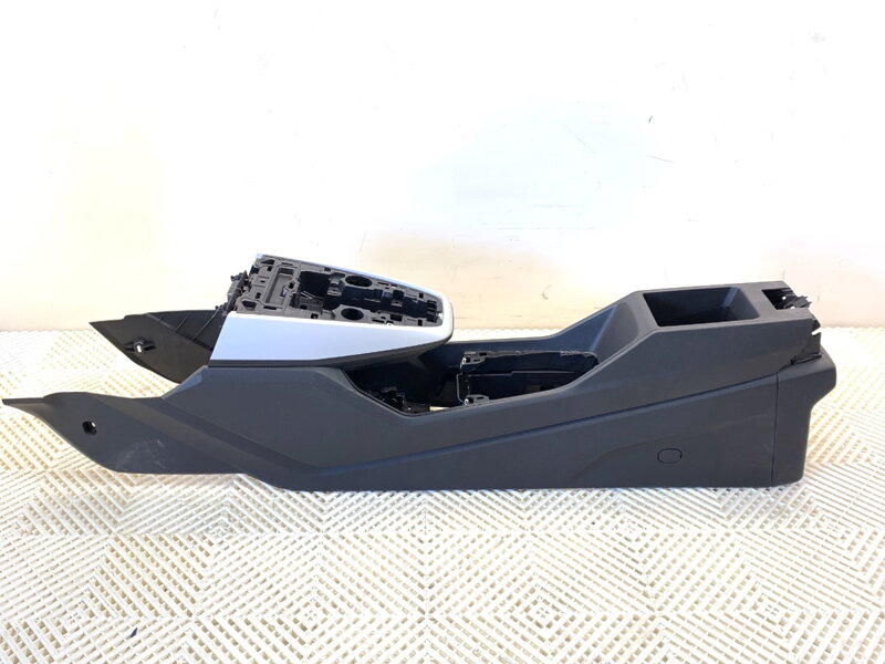 Tunel stredový Audi Q4 Sportback (F4N) 2021 - 2022 89A863242