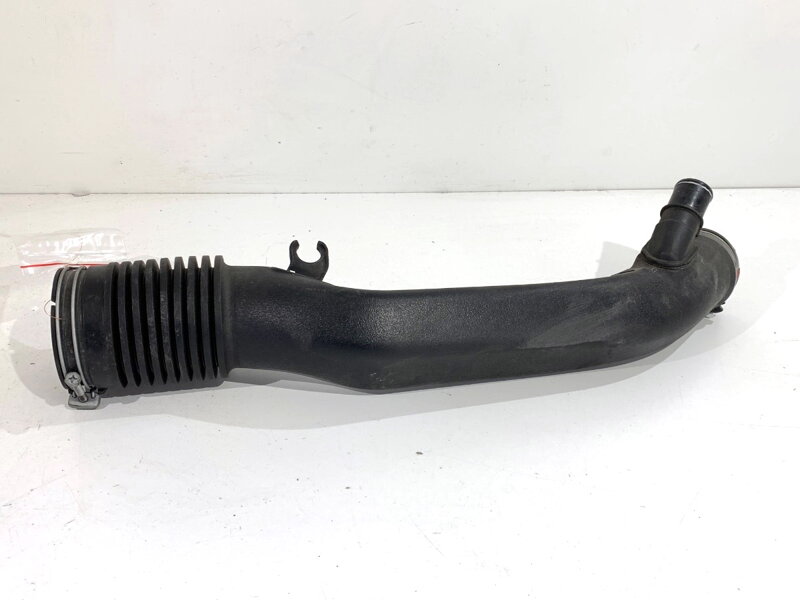 Vzduchové potrubie nasávanie Lexus IS III (_E3_) 2013 - 2022 17880-36170