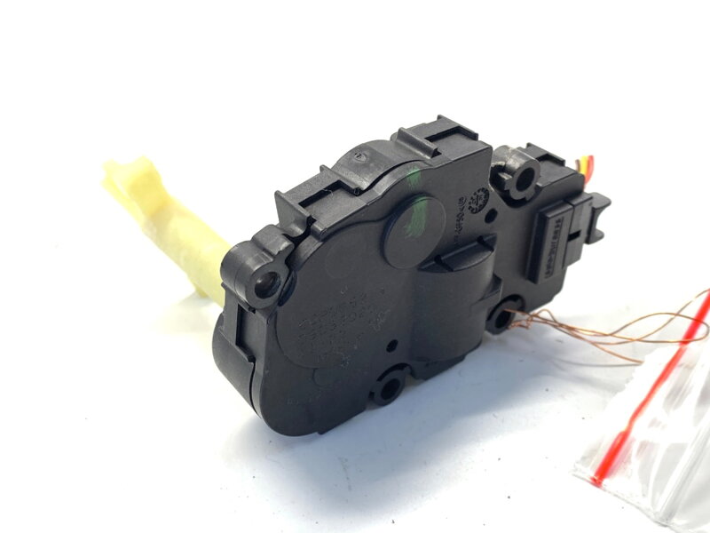 Motor radiátora kúrenia BMW X5 (G05, F95) 2018 - KT325002