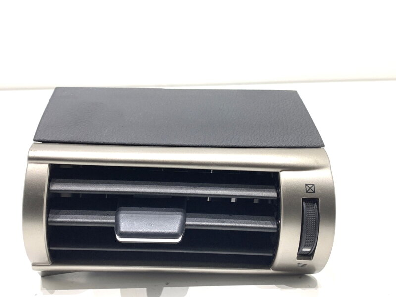 Mriežka ventilácie pravá predná Lexus IS III (_E3_) 2013 - 2022 55660-53130