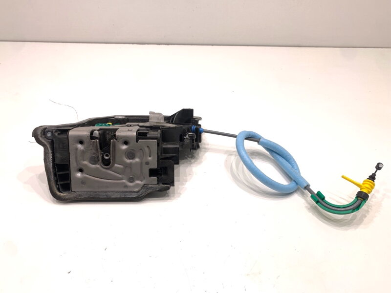 Zámok dverí ľavý zadný BMW X5 (G05, F95) 2018 - 9464881