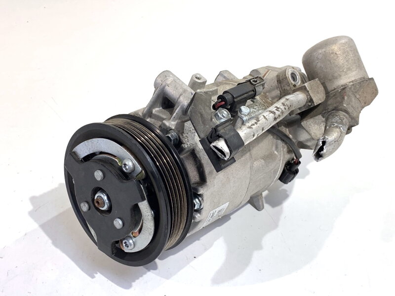 Kompresor klimatizácie BMW 1 (E87) 2003 - 2013 KTT090387