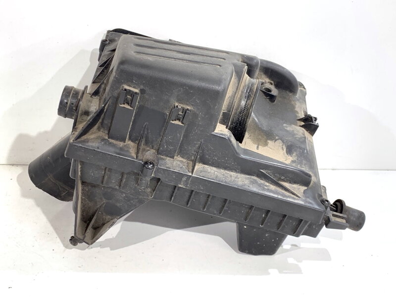 Kryt filtra vzduchu Opel Insignia A (G09) 2008 - 2017 55560883