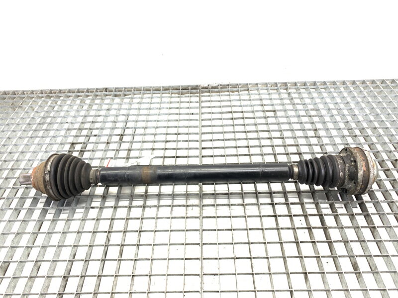 Poloos pravá predná VW Golf V (1K1) 2003 - 2010